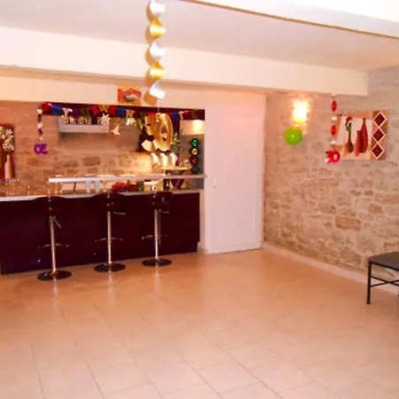 Ferienhaus Maison De 4 Chambres Avec Vue Sur Le Lac Jardin Clos Et Wifi A Sur Ailette